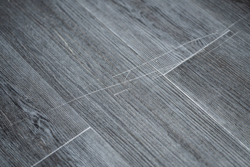 8 Ways to Fix Scratches on a Laminate Floor
