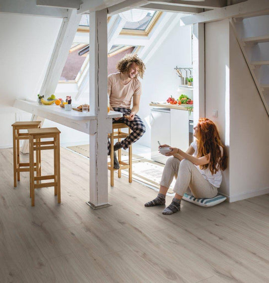 Kronospan Binyl Pro 100 Hours Waterproof Misty Plains Oak 8mm