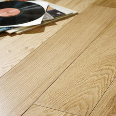 Lacquered Oak : 150mm width, 14m thickness & 3mm wear layer