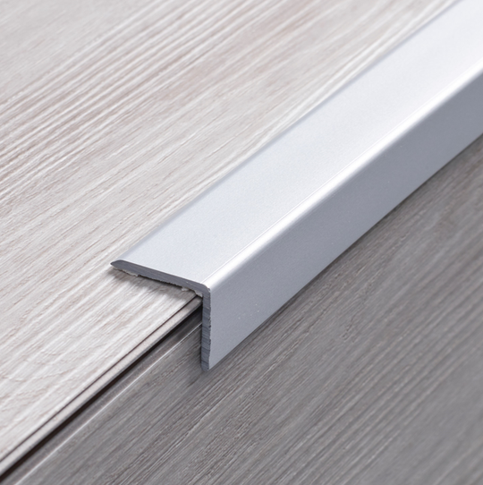 Waterproof 0.9m Plastic 20mm Stair Nosing Self Adhesive